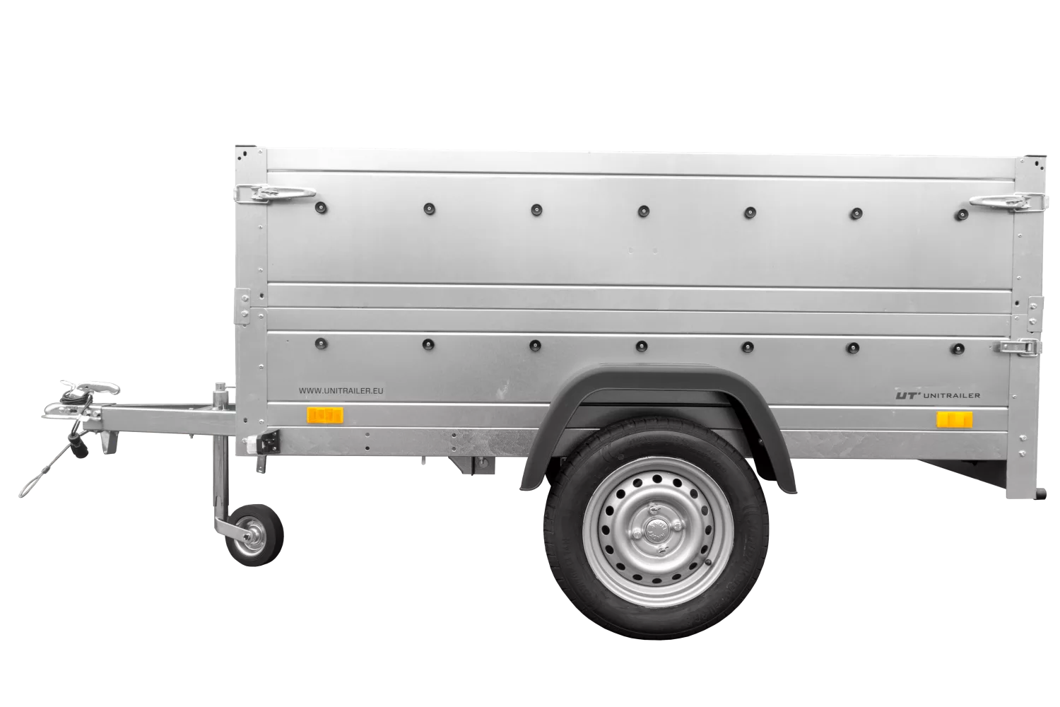 EE7